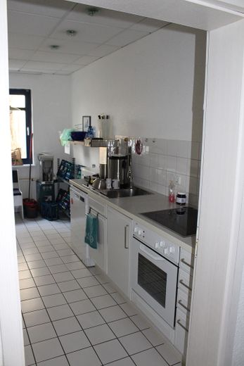 Werkshalle - 1 der 2 Küchen