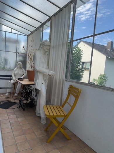 Apartamento de 2 habitaciones recién renovado con balcón y cocina equipada en Koblenz-Horchheim – Balkon