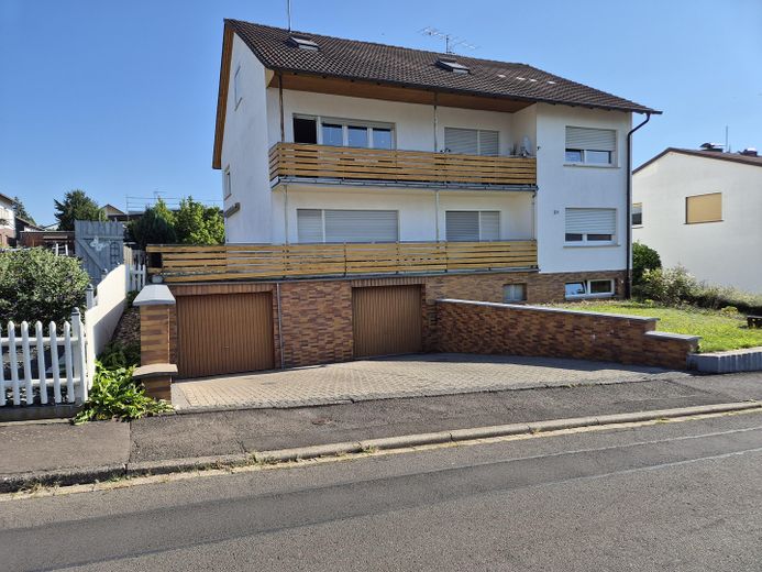 3 Familienhaus mit Doppelgarage, Kirchhain Stadt – Foto 3