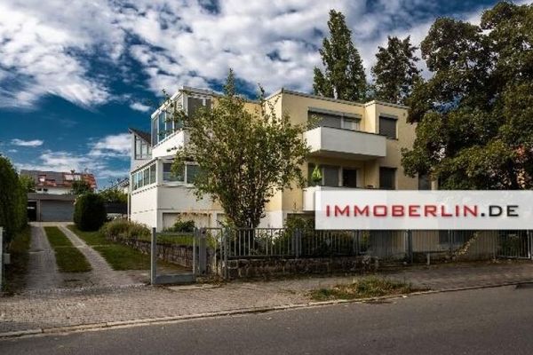 IMMOBERLIN.DE - Toplage Grunewald! Freundliche Wohnung mit Südostbalkon & Garage