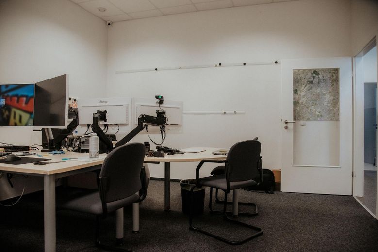 Büro 2 – Arbeitsplätze
