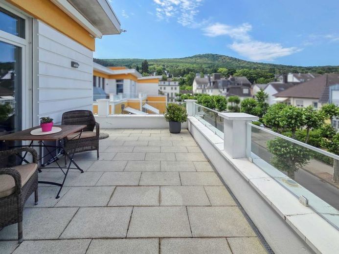 Modernes Penthouse im begehrten Ensemble „Wohnen am Lenné-Schlösschen“ – Foto 1