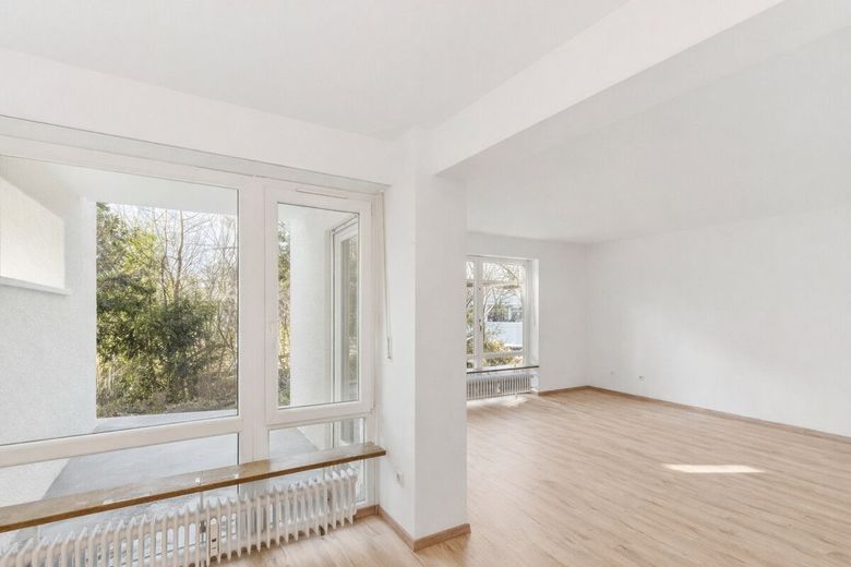 Hadern: 1,5-Zi.-EG-ETW - Loggia + Garten | Erstbezug nach Renovierung | ÖPNV vor der Tür – Wohnzimmer / Esszimmer