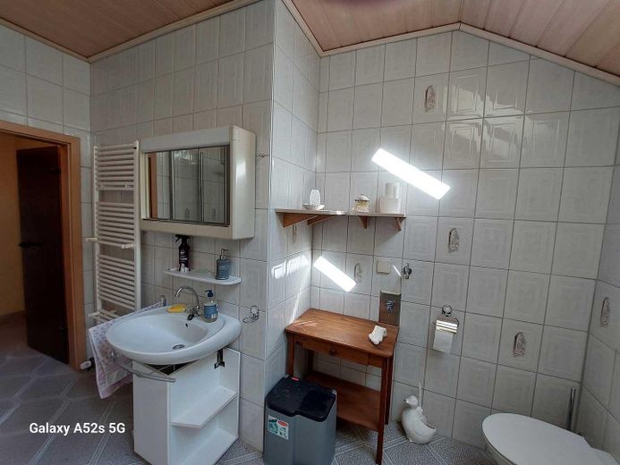 Maison individuelle avec logement indépendant, prairie en pleine nature à Friedeburg – Bad Obergeschoss