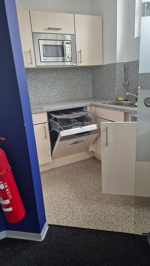 SENZA PROVVIGIONE - Alzenau - Ampia visuale sul lavoro. Uffici esclusivi e di alta qualità – Foto 8