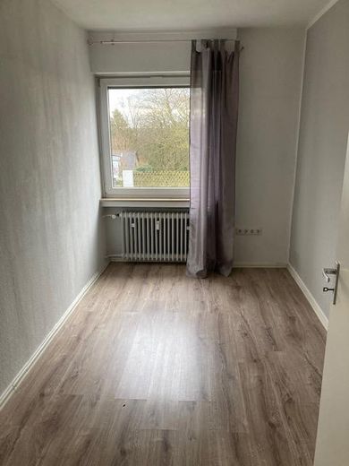 Großzügige Wohnung mit ausgebauten Kellerräumen und Terrasse in Reinshagen – फोटो 9