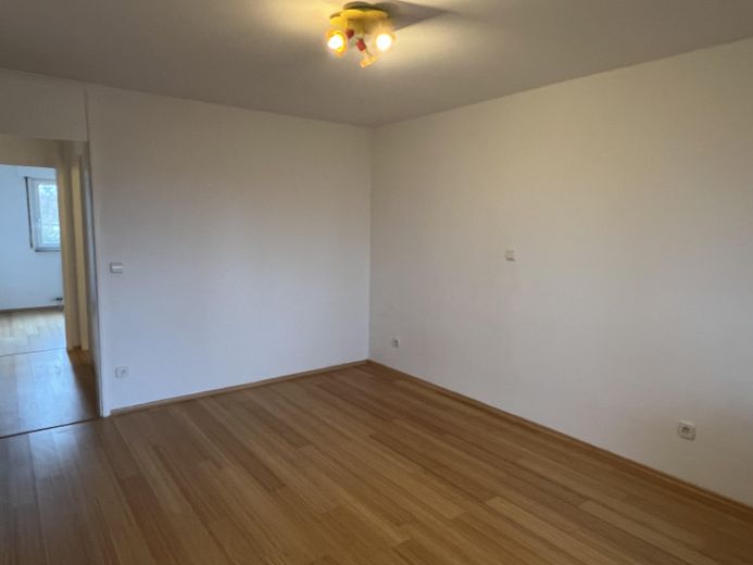 Grosses Schlafzimmer