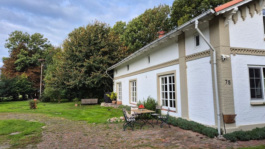 Schöner Resthof in Top Lage – Foto 16