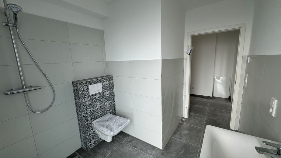 Modernes Wohnen in Altwarmbüchen – Foto 3