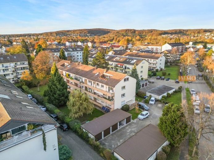 IMMORath.de - Großzügige 5,5 - Zimmerwohnung mit Balkon – Foto 1