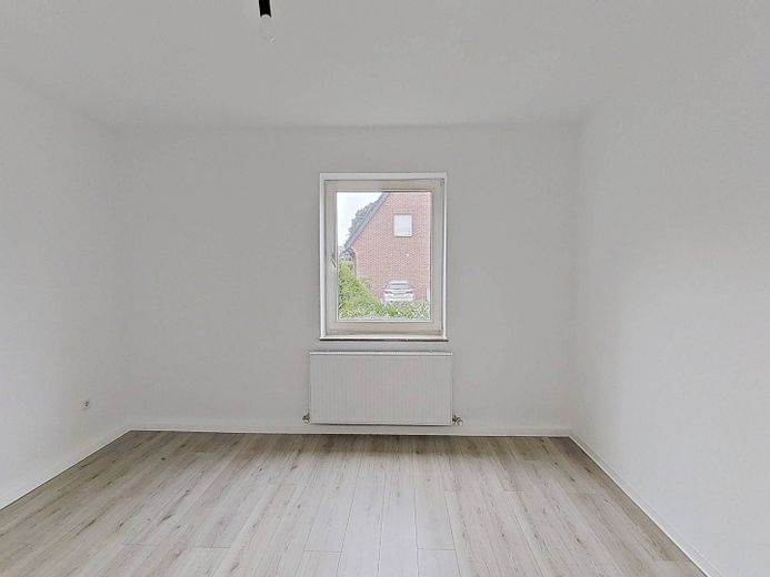 Helle 3-Zi.-Whg. mit Wannenbad in fußläufiger Nähe zum Stadtzentrum – Ansicht I: Schlafzimmer I
