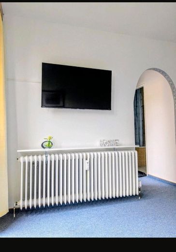 Schöne, voll möblierte 1-Zimmer-Wohnung nahe S-Bahn | Inkl. Highspeed-WLAN & Kellerabteil – Foto 2