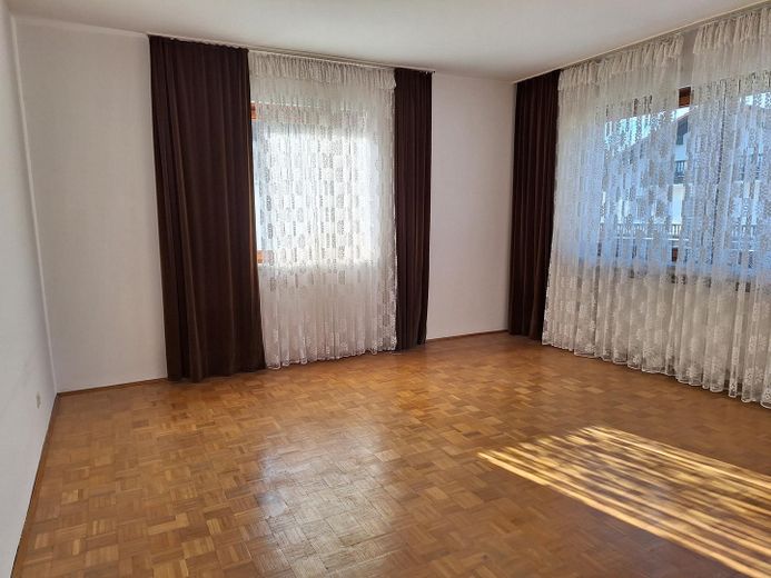 Casa residenziale con capannoni di stoccaggio senza commissioni – Foto 21