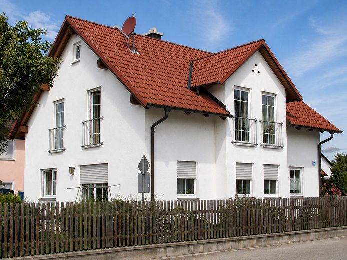 1-gezinshuis in 93333 Neustadt/Do (bj 2003), 120m² woonoppervlakte, 532m² grond en dubbele garage – Photo 2