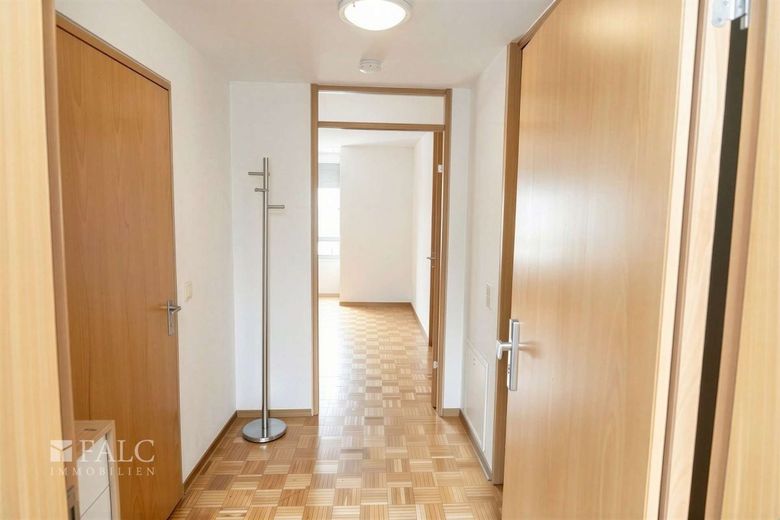 Kapitalanleger aufgepasst! – Wohnzimmer - (KI generiert)