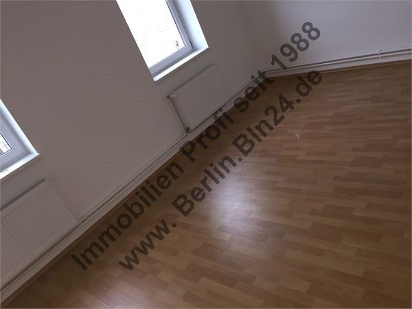 Dachgeschoss -Mietwohnung nach Sanierung – 11.2.15 028