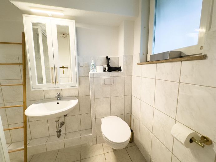 Modern ausgestattete 2-Zimmer-Wohnung in Hannover – bezugsfertig und komfortabel – Foto 11