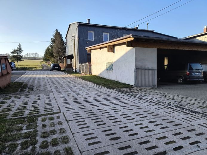 Großbreitenbach-OT, 3 Fam.Hs. + Gewerbe – Foto 2