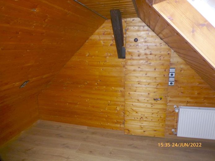 Belbe appartement calme de 2,5 pièces ZKBGWDM au 2e étage, avec garantie du prix du loyer, petit balcon dans un emplacement privilégié, – Mansarde rechts