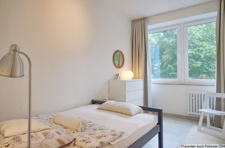 Appartement nouvellement meublé, moderne et confortable à proximité du METRO. Accès Internet et place de parking possibles. – 47ca41081c6a94d858a580d88de1b00030d0989a.jpg
