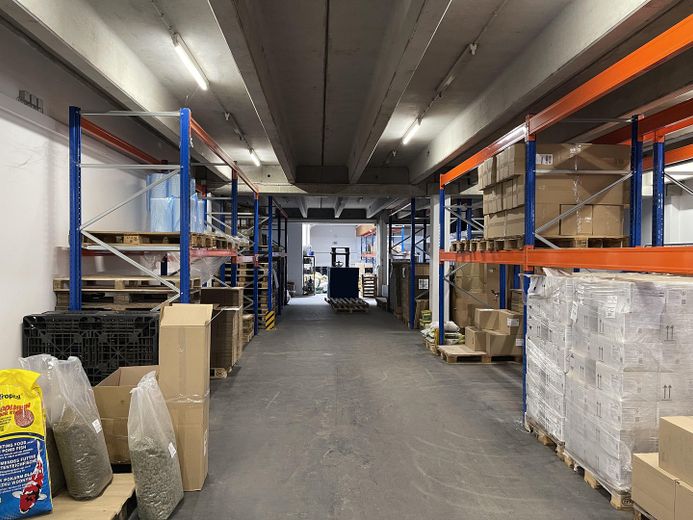 Superfici di magazzino e ufficio riscaldabili in affitto a Eggenfelden -1096qm – Photo 24