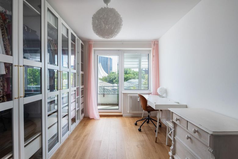 Ihr neues Zuhause zwischen Mitte und Kreuzberg – Hochwertig modernisiert in begehrter Lage – In Ruhe arbeiten/Kinderzimmer