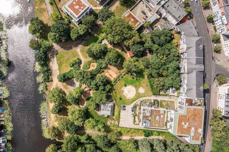 Spielplatz an der Spree