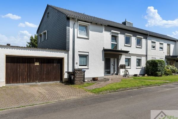 + 5PLUS + CASA BIFAMILIARE CURATA, AFFITTATA DA MOLTI ANNI, IN POSIZIONE SOLIDA A COLONIA-HOLWEIDE +++