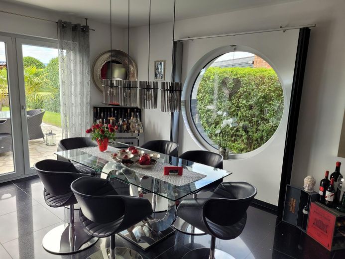 25 Min. von Hannover-Innenstadt- äußerst seltene Panoramalage – Esszimmer