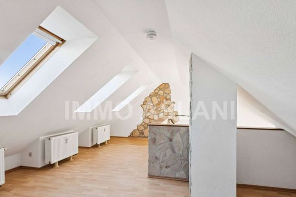 Bezugsfreie 2-Zimmer-Maisonette in Leipzig-Anger-Crottendorf