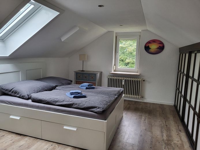 Schlafzimmer 2 - mit Rollo