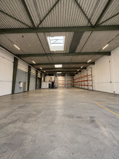 ¡Sin comisión! Nave de almacenamiento de 725 m² incl. oficina en Barsbüttel – Lagerhalle