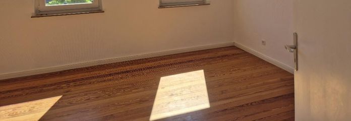 WG-Zimmer 19 m² | möbliert auf Wunsch | Löwenmarkt Stgt-Weilimdorf | 540 € warm – Zimmer 3 Eingang