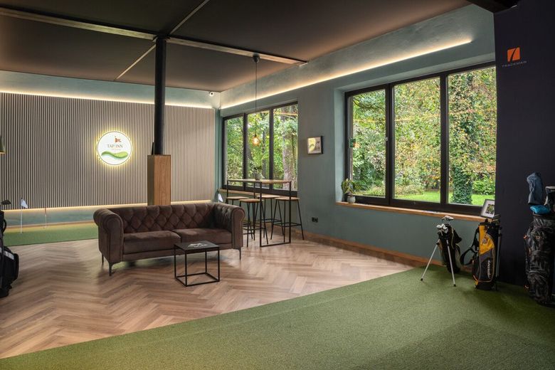 Attraktives Wohn- und Geschäftshaus in Wasserburg – Golfsimulator