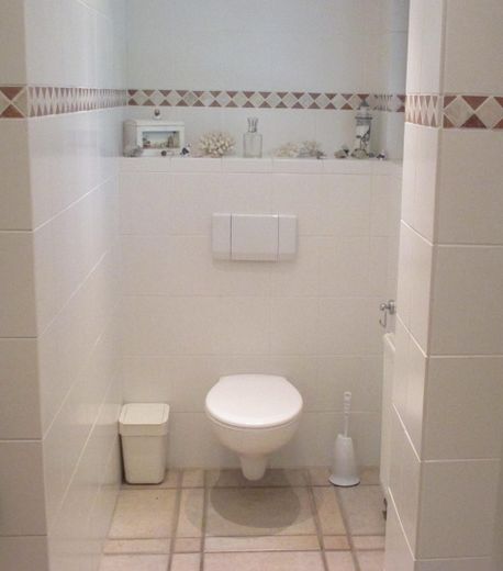 Bungalow - gehobene Wohnlage - traumhaftes Naturgrundstück – Gäste WC
