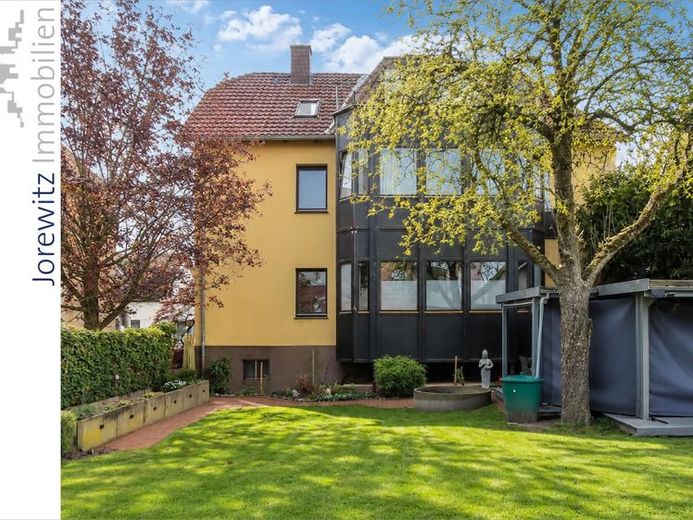 Bi-Schildesche - Nähe Johannesstift: Gepflegtes Mehrfamilienhaus mit 3 Wohneinheiten, Garten & Garage – Foto 1