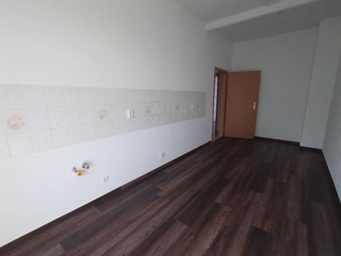Charmante 4-Zimmer-Wohnung mit tollen Details und Balkon - Ab sofort! – Foto 1