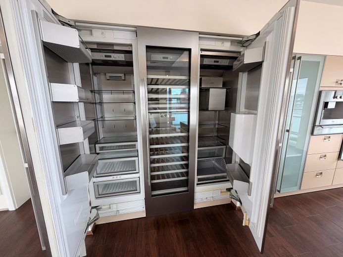 Limburg şehir merkezinde lüks penthouse – 196 m², katedral manzarası, whirlpool ve Gaggenau mutfak – Kühl-Gefrier-Weinklimaschrank