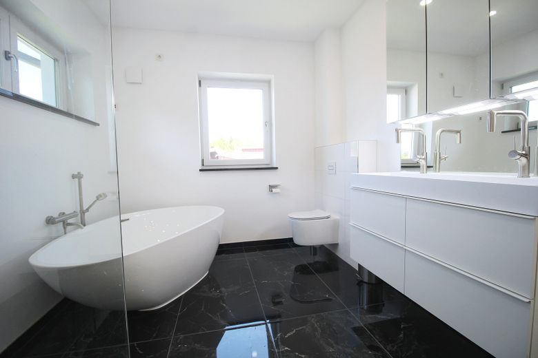 Badezimmer im OG