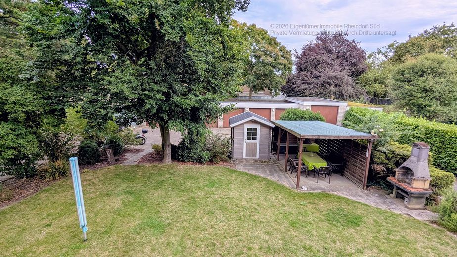 Idyllisch grüne Sonnen-Oase