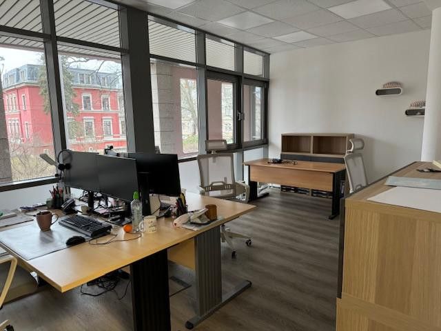 Attraktives Gewerbeensemble in Dresden-Strehlen – Vorder- & Hinterhaus mit Tiefgarage – Vorderhaus Büroeinheit