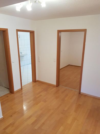 Gemütliche 3-Zimmer-Souterrain-Wohnung mit Stellplatz in Calden zu vermieten – Foto 4