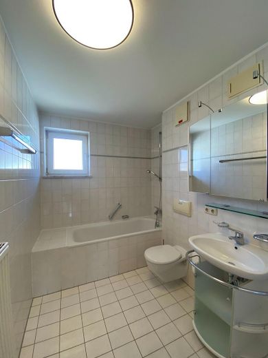 Schönes Haus in Miesbach – 1. OG, Bad