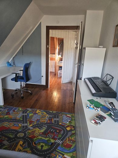 Stattliches Anwesen – Kinderzimmer DG