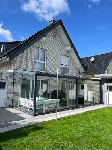 Privatverkauf - Einfamilienhaus mit Wintergarten, PV-Anlage & zwei Garagen in Kerpen-Sindorf – Wintergarten