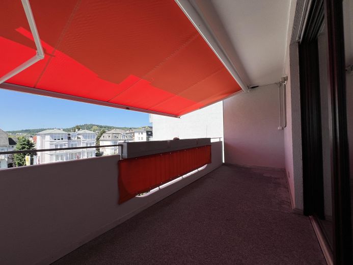 Otwarty 2-pokojowy apartament z balkonem i widokiem na Johannisberg – Großzügiger Balkon