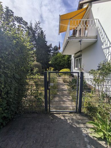 Südlicher Gartenzugang