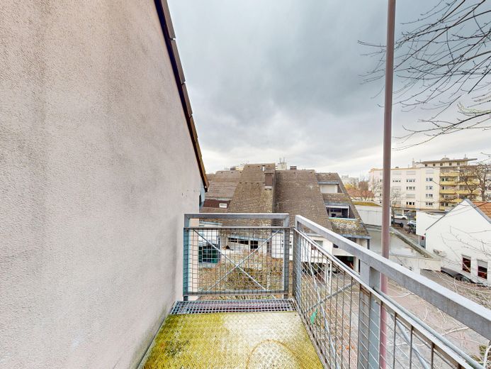 Provisionsfreie 5-Zimmer-Maisonette mit zwei Badezimmern und Balkon – Balkon