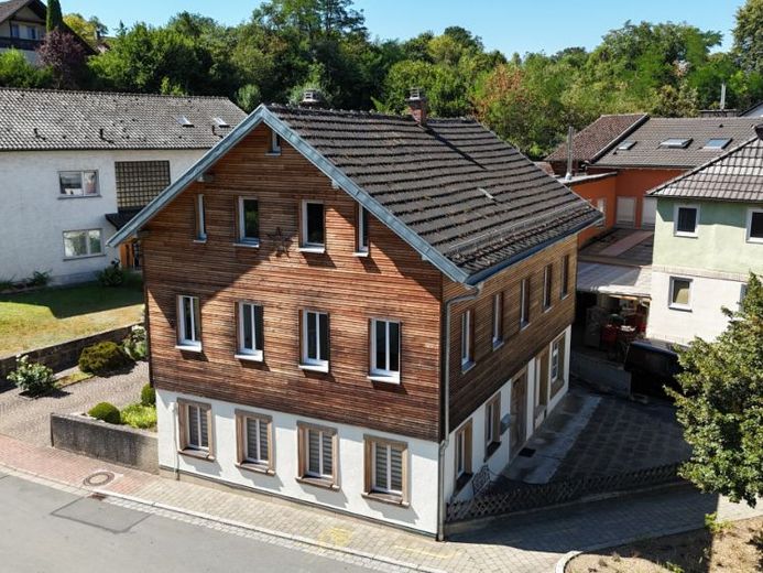 Historisches Juwel: EFH mit ELW, Kamin, Dachterrasse & Ausbau-Reserve in Marktgraitz – Foto 1