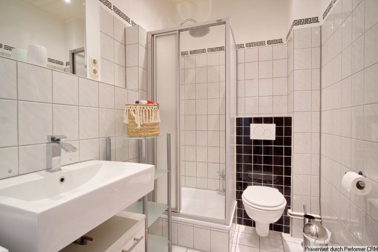 Loft-Apartment mit schöner Terrasse in bevorzugter Lage von Düsseldorf Düsseltal, Internetzugang, PKW-Stellplatz möglich! – fd99dc2766b3ca271aab2e20f753a3c0750ecdd8.jpg